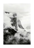 Affiche de photographie en noir et blanc dEl Capitan, une formation rocheuse en Californie, enveloppé de brouillard
